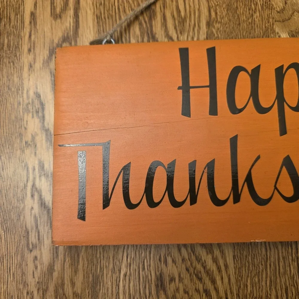Reversible MERRY CHRISTMAS HAPPY THANKSGIVING Homemade Vinyl Wood Hanging Sign‎